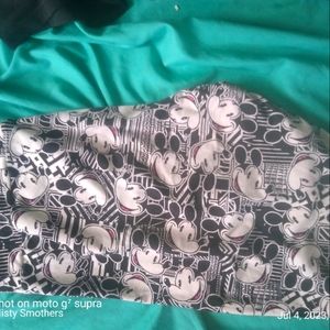 LuLaRoe tall and curvy leggings bundle(3)